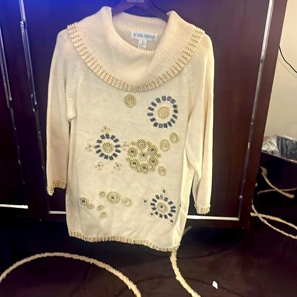 Vintage Victoria Harbour Beaded Cowl Neck Sweater Sz Medium Cream Emblishment - Picture 4 of 11